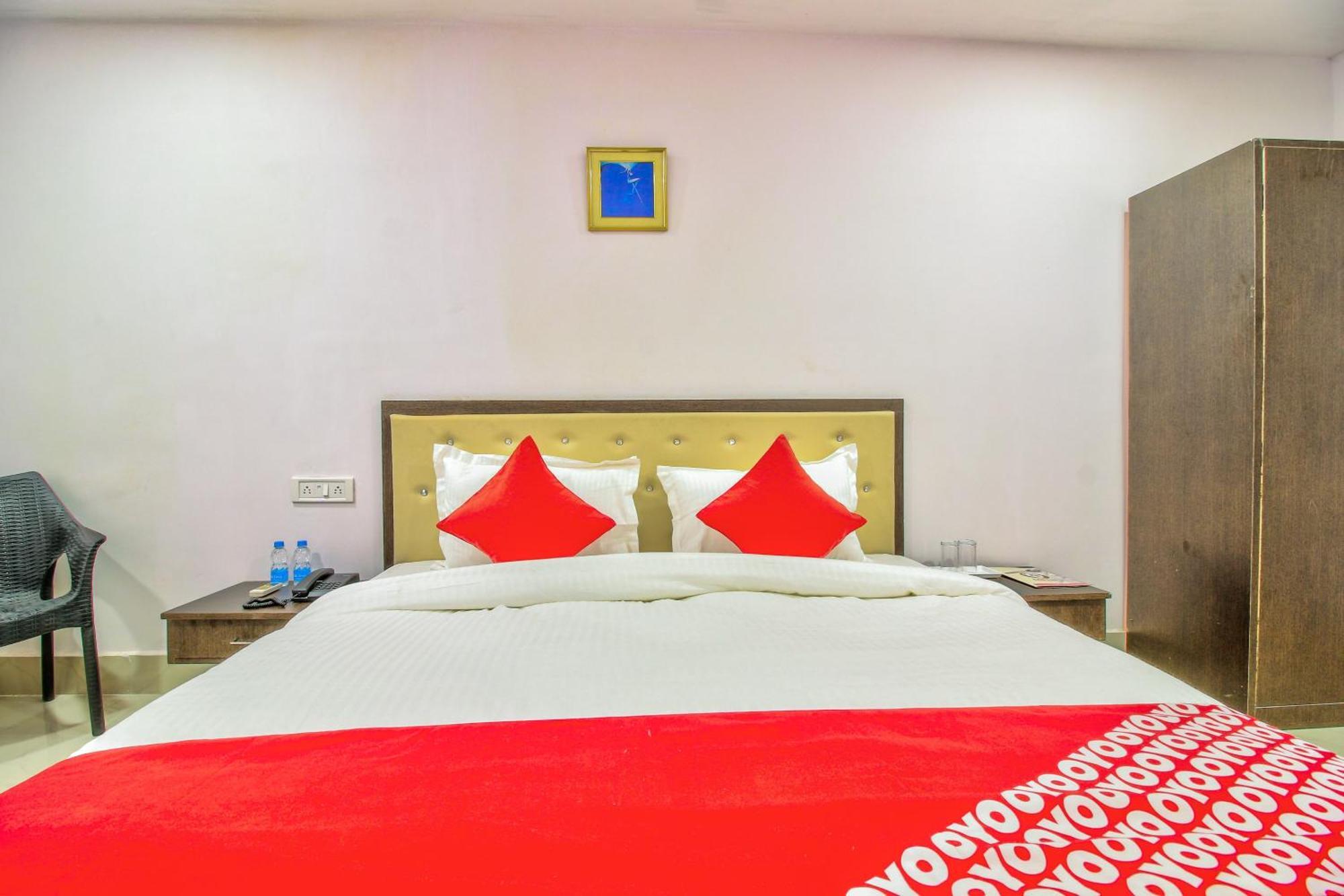 Oyo Flagship Spc & Span Hotel Dzsamsedpur Kültér fotó